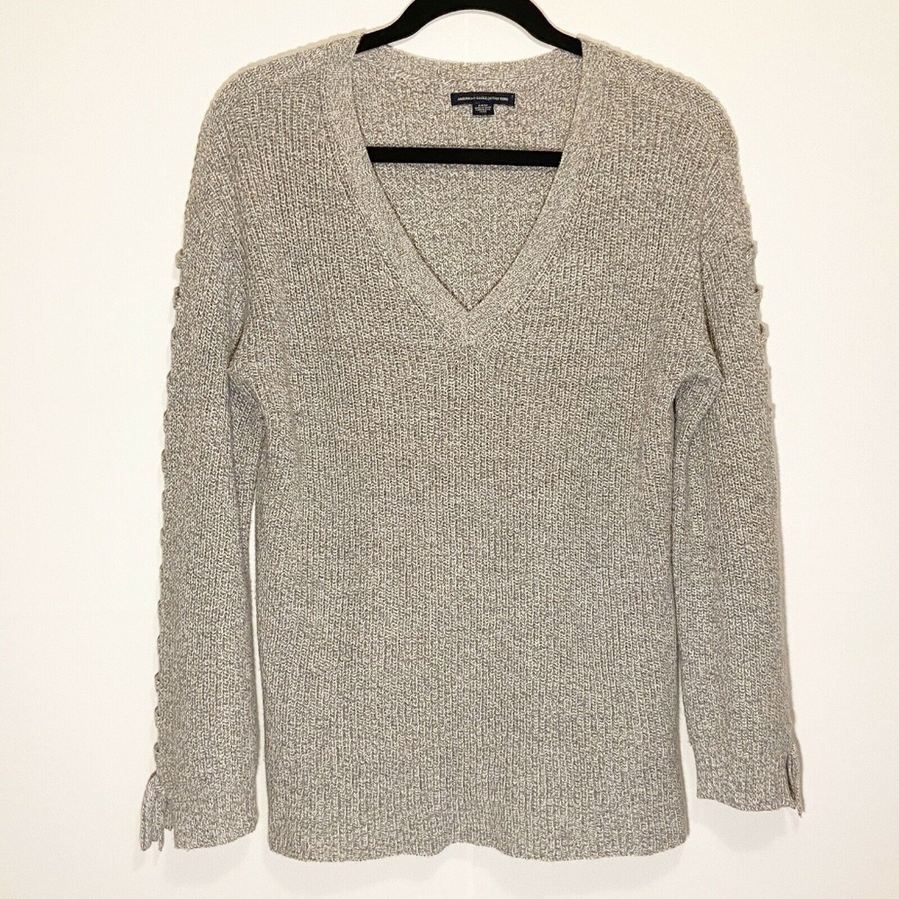 American Eagle Long Sleeve V Neck Pullover Sweater